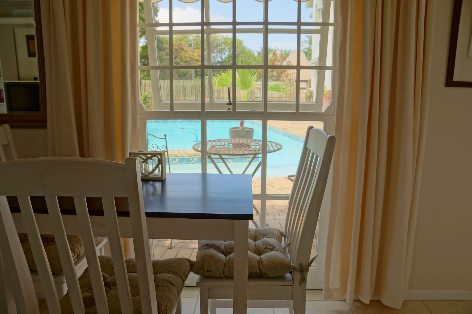 Wild Olive Guest House & Villa Кейптаун Екстериор снимка