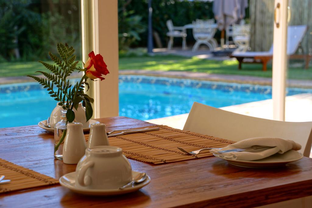 Wild Olive Guest House & Villa Кейптаун Екстериор снимка