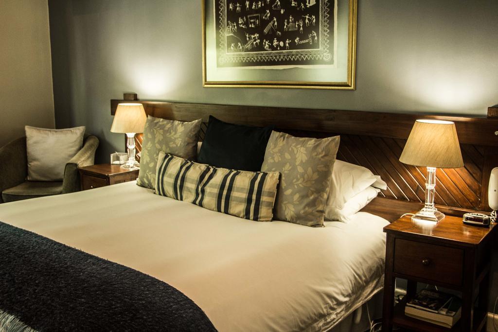 Wild Olive Guest House & Villa Кейптаун Екстериор снимка